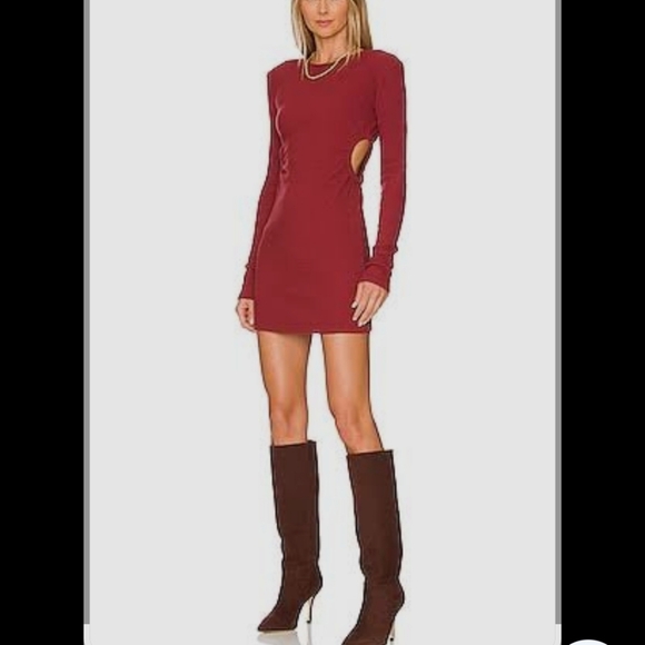 Monrow Dresses & Skirts - Monrow womens Burgundy Ribbed knit Long Sleeve Dress With Cut Out Sides Size L